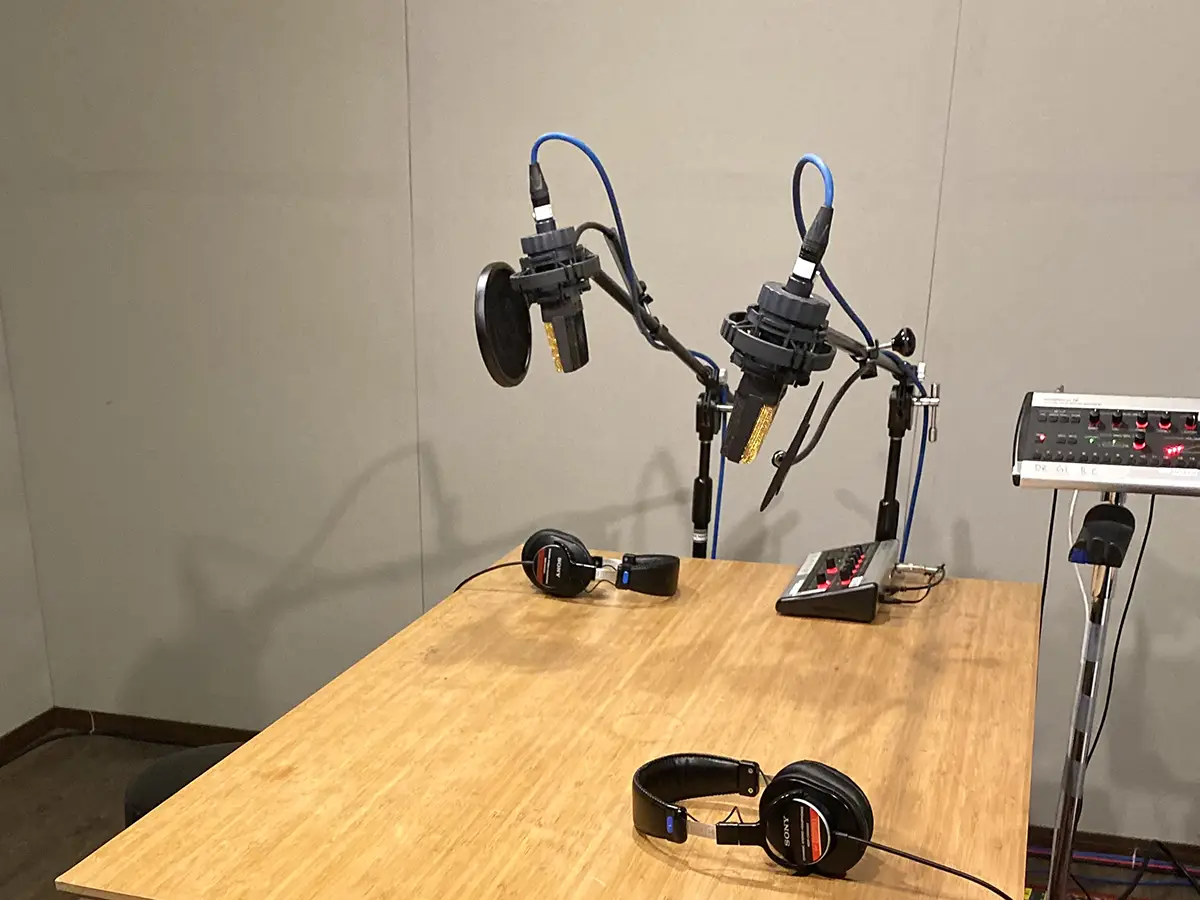 ラジオ・対談形式のセッティング